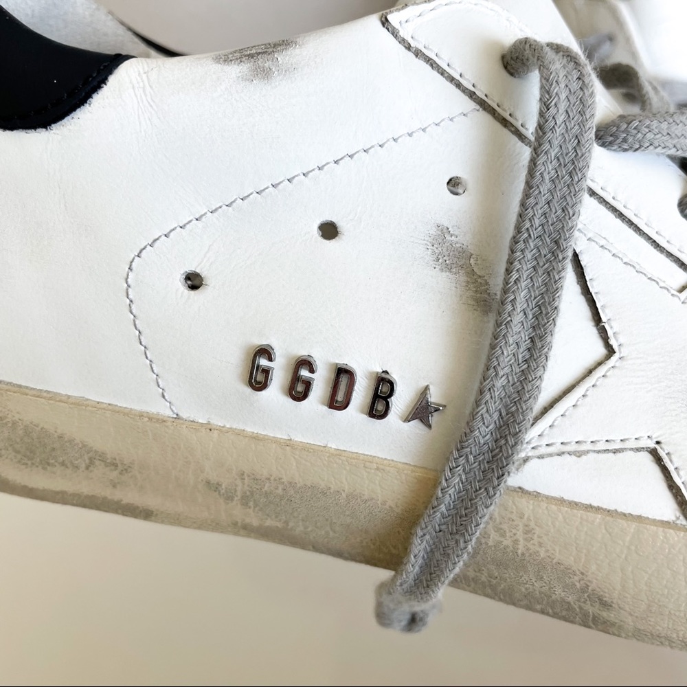 SOLD Golden Goose Classic Superstar Leather Sneakers - Picture 2 of 9